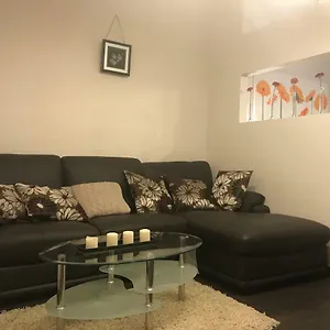 https://apart-near-the-charles-bridge.praguehotelsweb.com